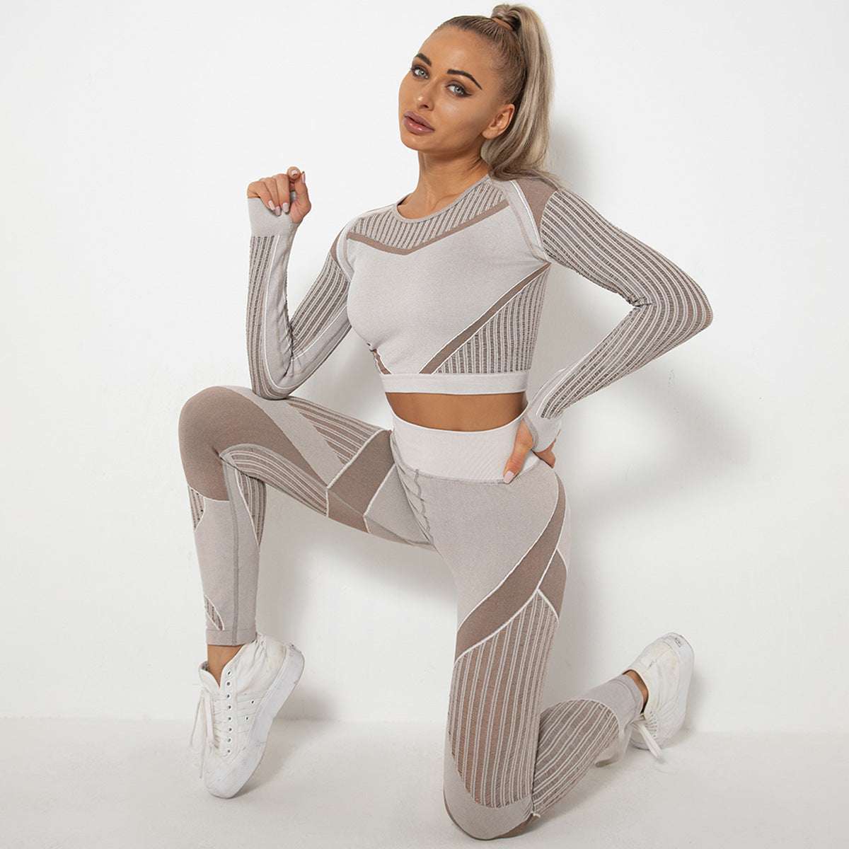 Seamless Knitted Absorbent Yoga Long-Sleeved Suit Yoga Wearsuit Yoga Pants fashion novaa
