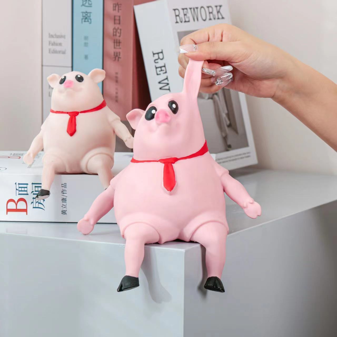 Piggy Squeeze Toys Pigs Antistress Toy Cute Squeeze Animals Lovely Piggy Doll Stress Relief Toy Children Day For Kids Gift Gifts kids fashion novaa 14CM