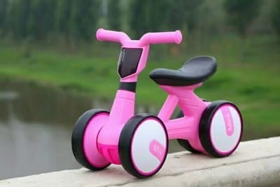 Plastic No-pedal Baby Kids Push Balance Bike Three Wheels Tricycle Baby Mini Balance Bike kids fashion novaa F